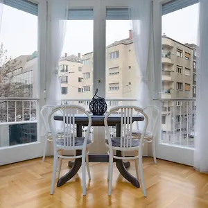  Apartament Golden Hour