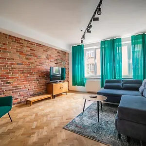 https://vistula-river-modern-apartment.krakowhotelspoland.com
