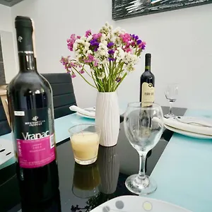 https://apartments-bruna-trogir.splithotels.org
